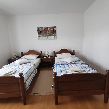 Apartment Milka Korenica Εξωτερικό φωτογραφία