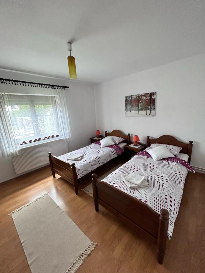 Apartment Milka Korenica Εξωτερικό φωτογραφία