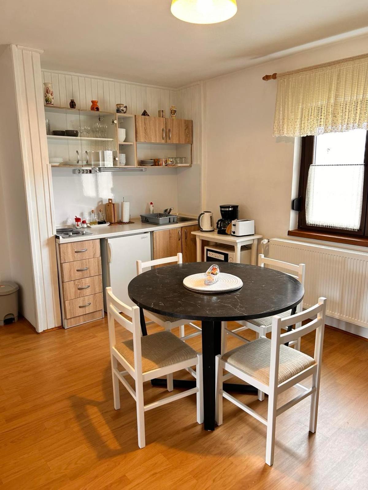 Apartment Milka Korenica Εξωτερικό φωτογραφία